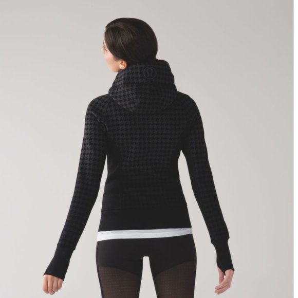 Lululemon Scuba Hoodie in Houndstooth - Picture 4 of 15